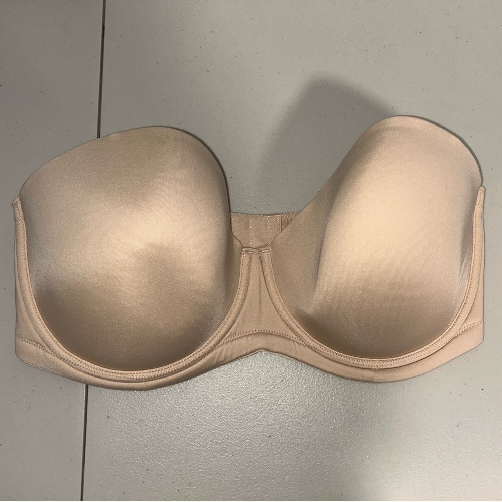Wacoal Red Carpet Strapless Underwire Bra Sand Nude 38DDD No Straps